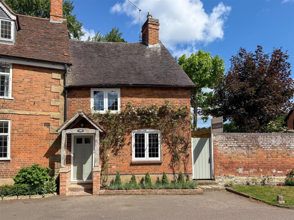 Bridge End, Warwick