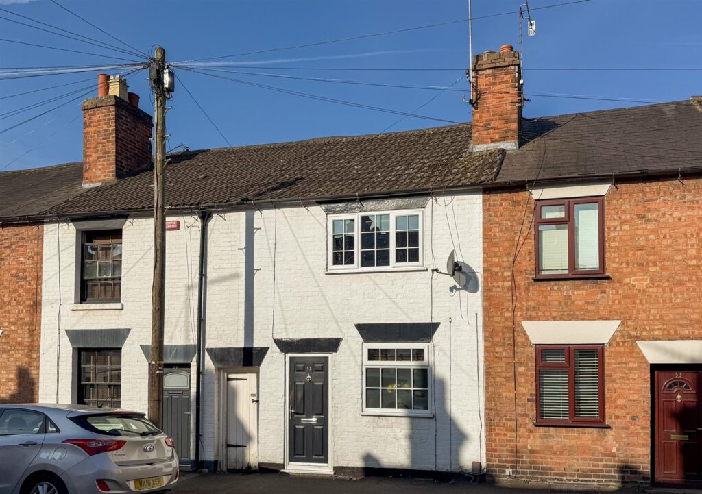 Cherry Street, Warwick