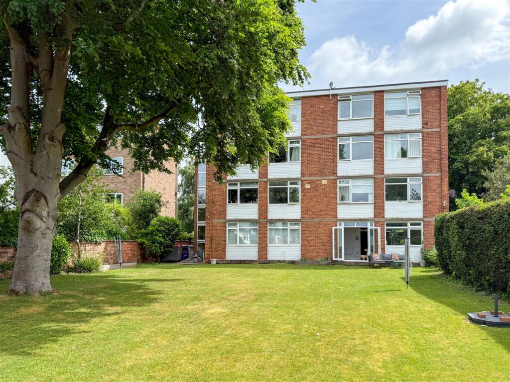 Alverne Lodge, Kenilworth Road, Leamington Spa