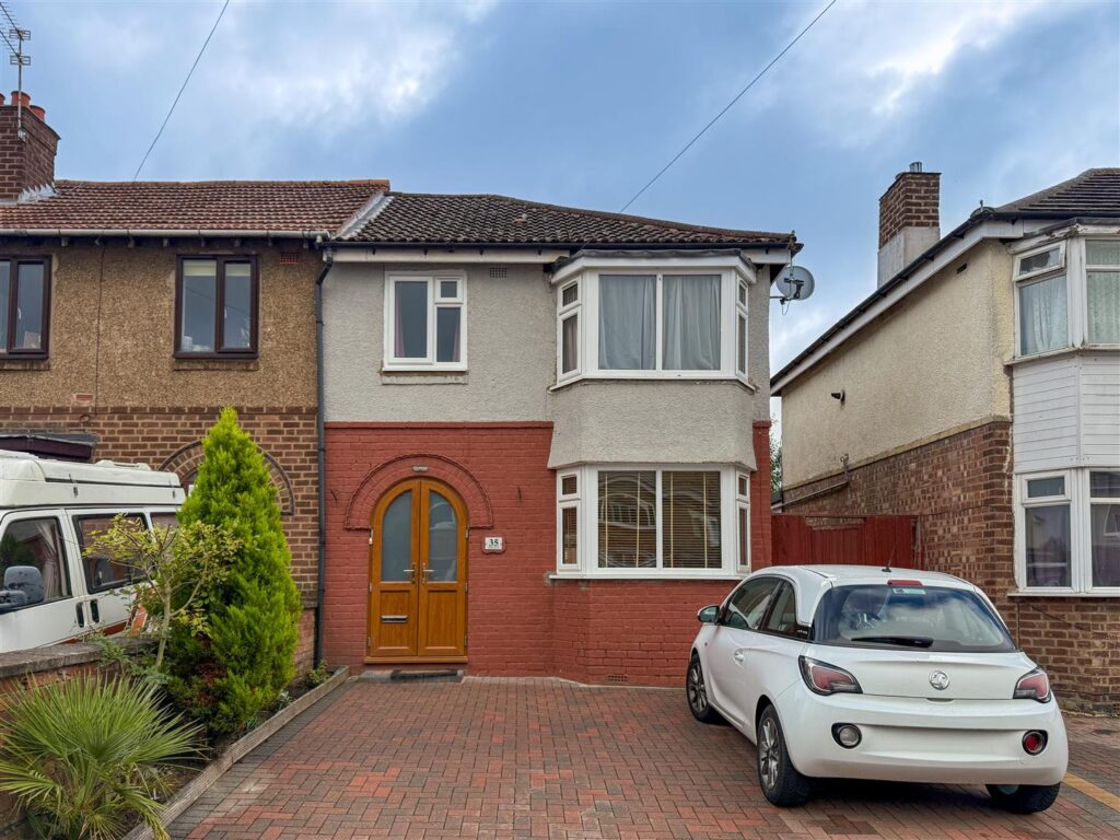 Westlea Road, Leamington Spa