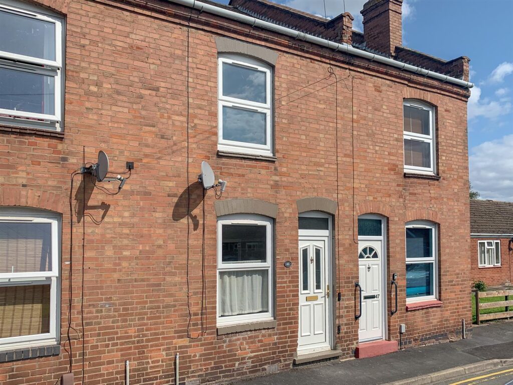 Pickard Street, Warwick