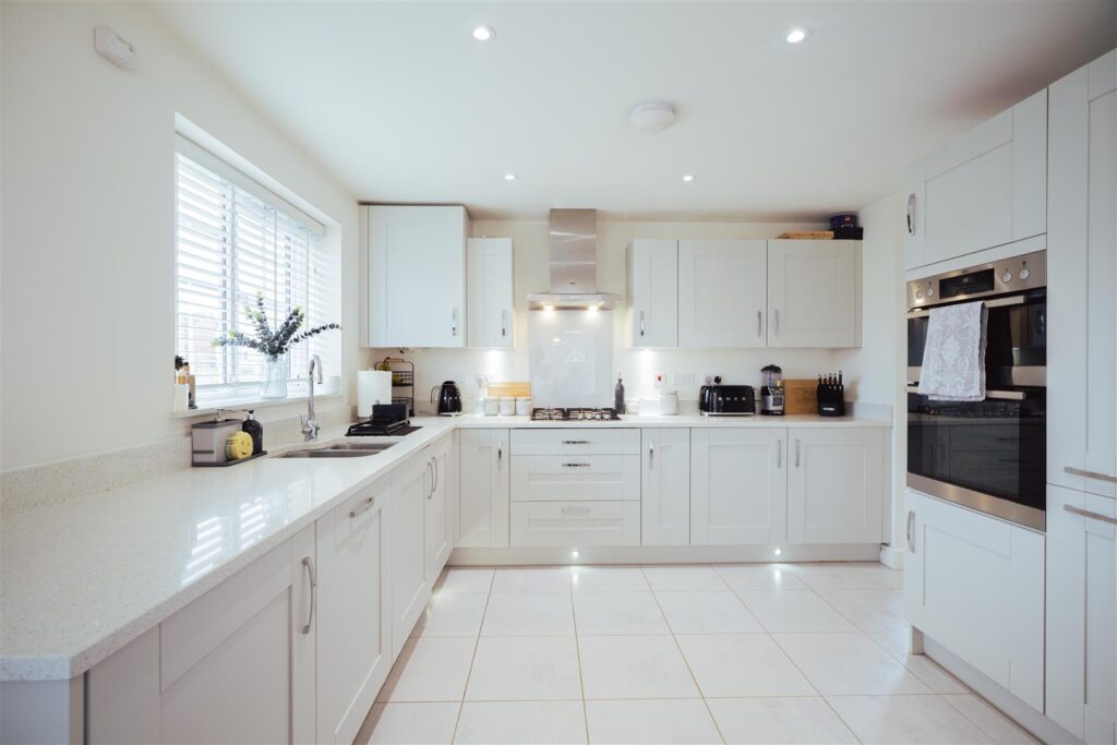 Felthouse Drive, Bishops Tachbrook, CV33