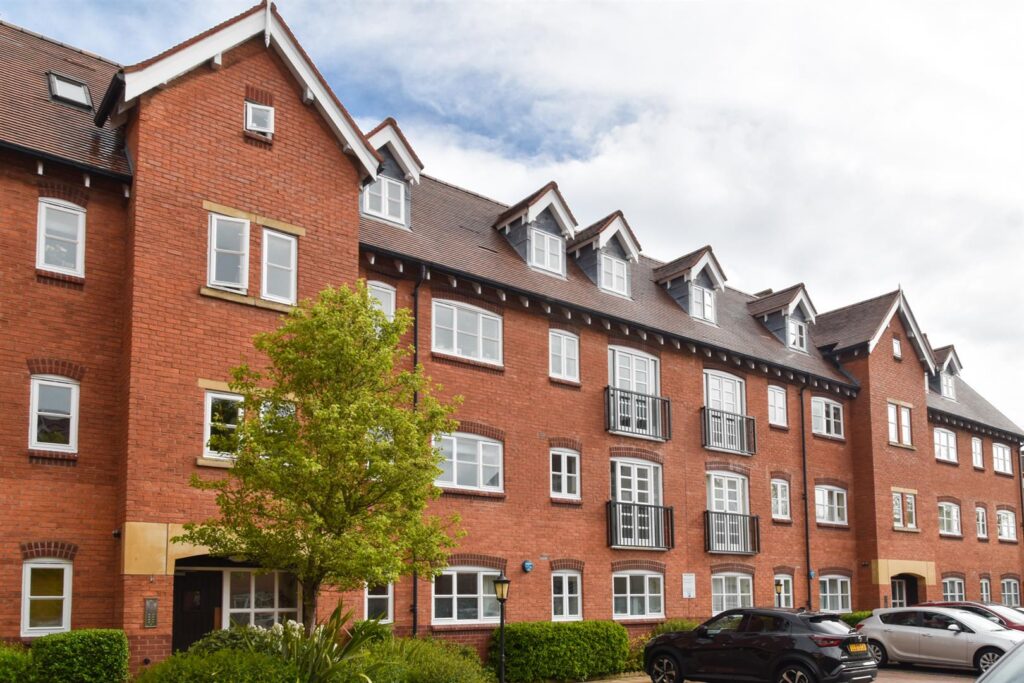 Bowling Green Street, Warwick, CV34
