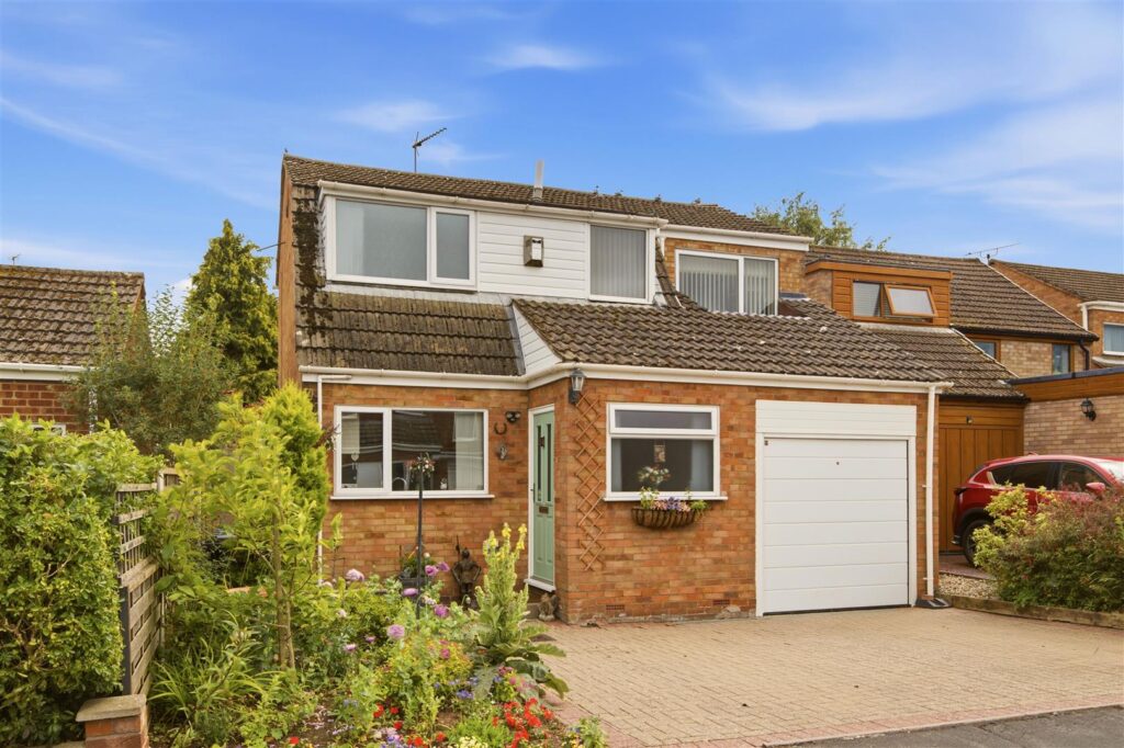 Normandy Close, Hampton Magna, Warwick