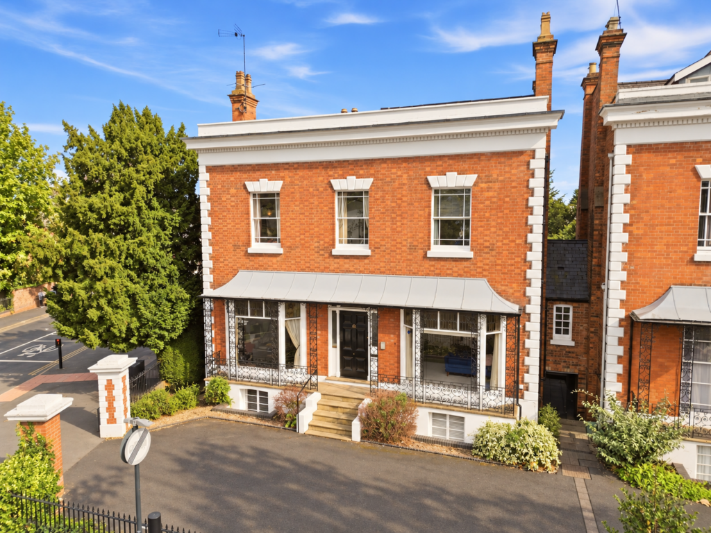 St. Marys Road, Kensington House, CV31