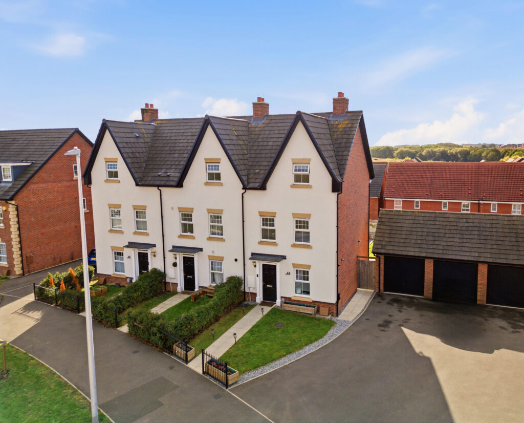Vickers Way, Warwick, CV34