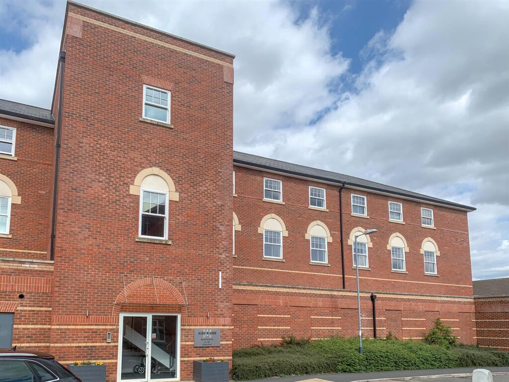 Alder Meadow, Warwick, CV34